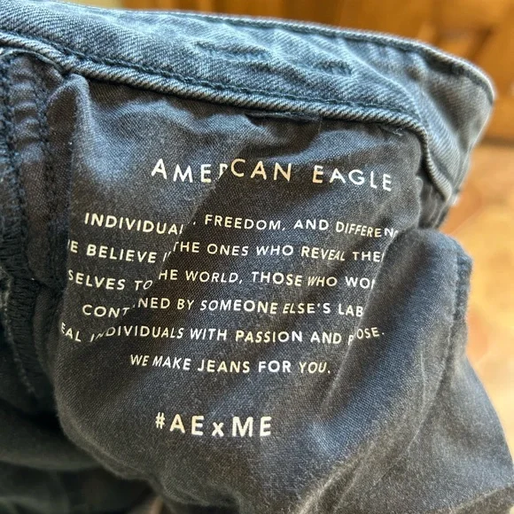 American Eagle Outfitters Women's Straight Jeans in Black - Picture 5 of 6